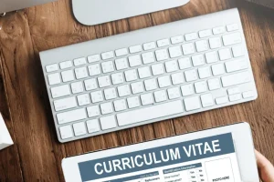 Como Encontrei o Melhor Site Para Fazer Currículo Online e Conquistei Mais Entrevistas