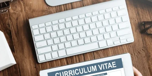 Como Encontrei o Melhor Site Para Fazer Currículo Online e Conquistei Mais Entrevistas